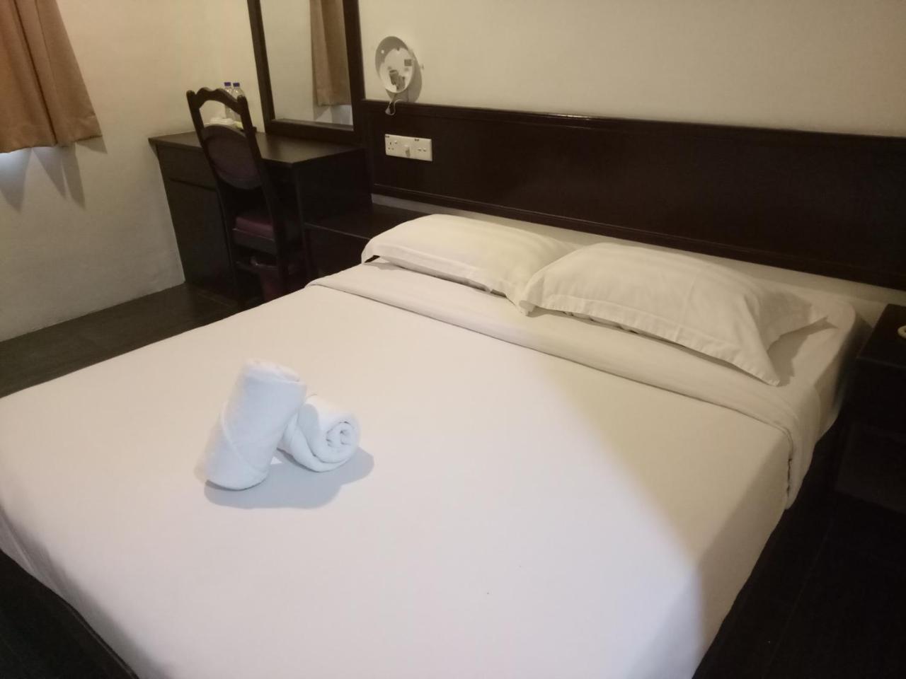 Hotel Sri Bernam Сабак Бернам Экстерьер фото