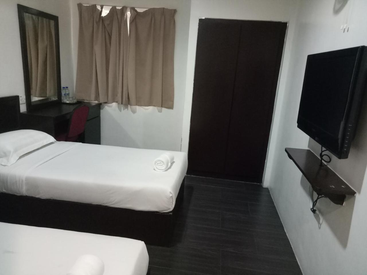 Hotel Sri Bernam Сабак Бернам Экстерьер фото
