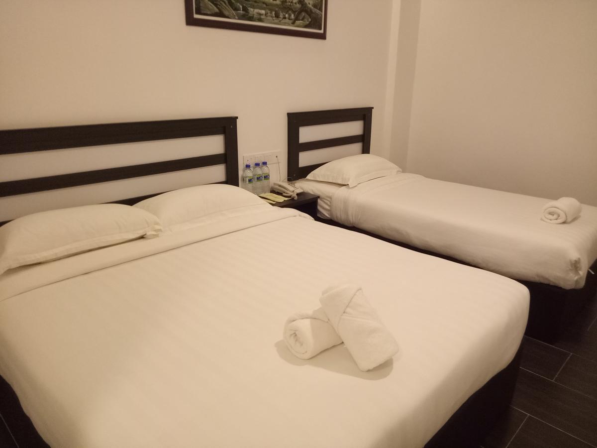 Hotel Sri Bernam Сабак Бернам Экстерьер фото