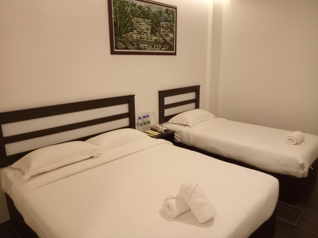 Hotel Sri Bernam Сабак Бернам Экстерьер фото