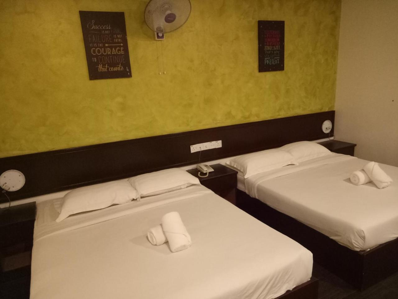 Hotel Sri Bernam Сабак Бернам Экстерьер фото